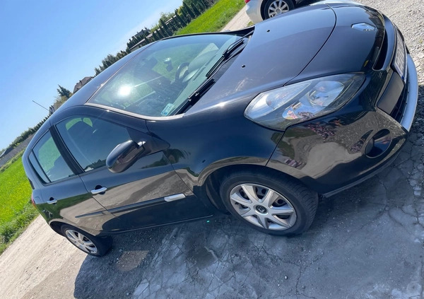 Renault Clio cena 16900 przebieg: 173000, rok produkcji 2011 z Iłowa małe 29